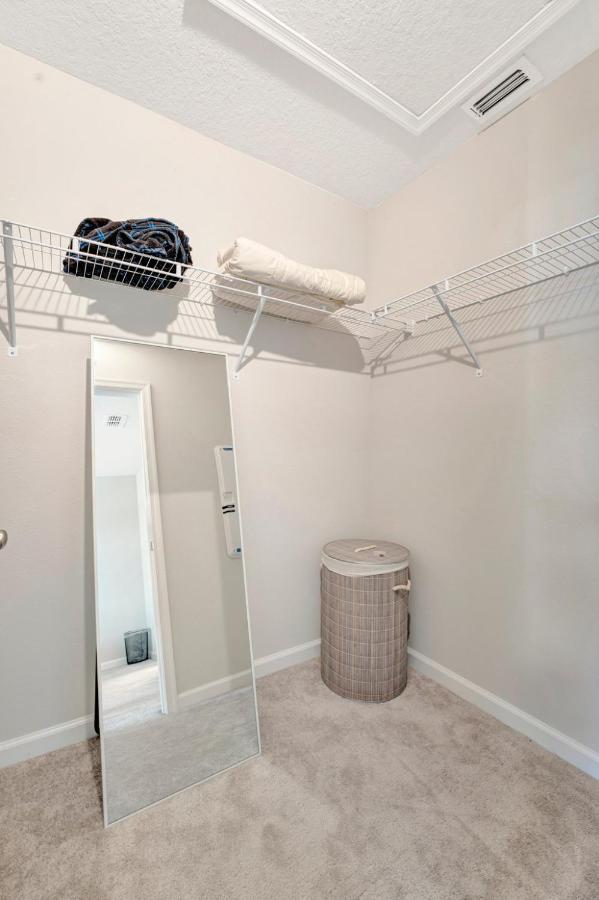 Zenhomes In Heart Of Brandon Convenient Location Esterno foto