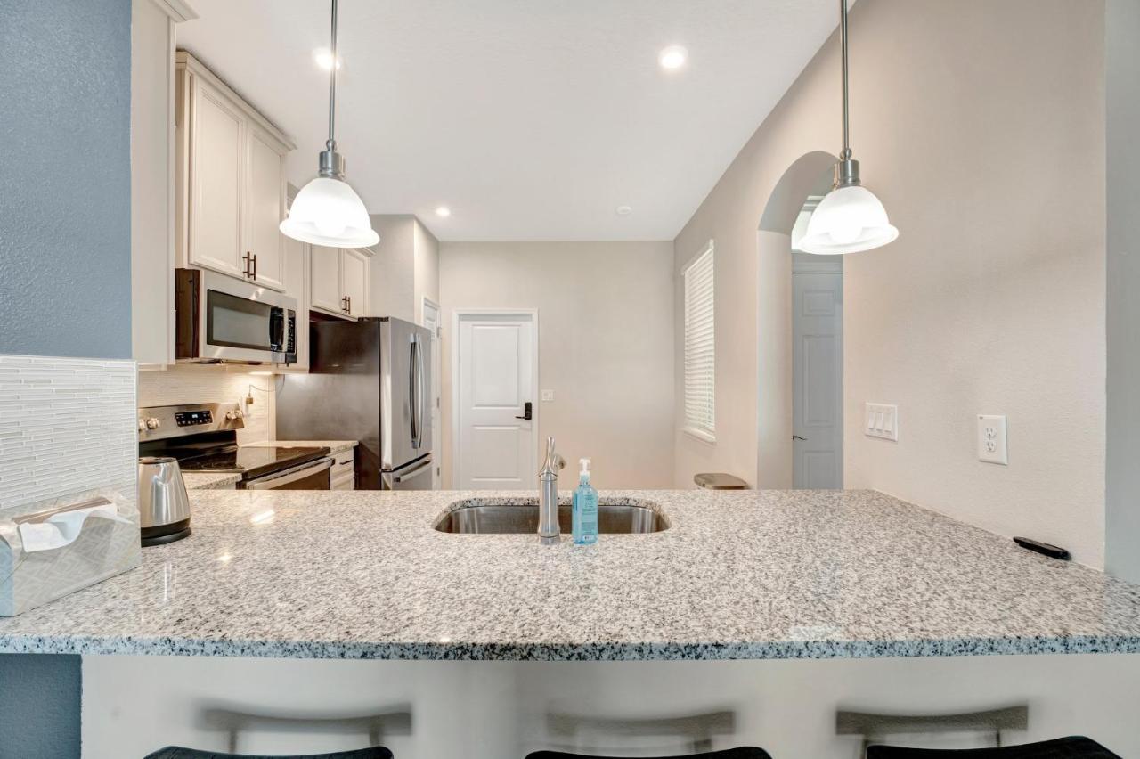 Zenhomes In Heart Of Brandon Convenient Location Esterno foto